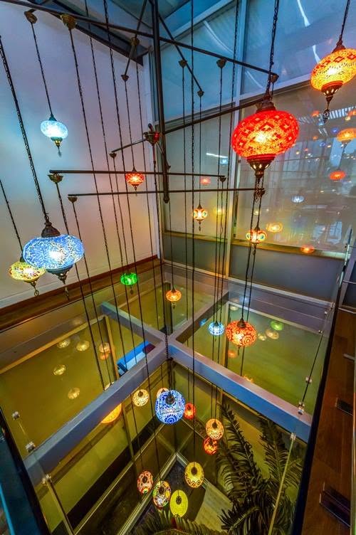 Chandeliers vs Pendant Lights: Which is Right for Your Space?